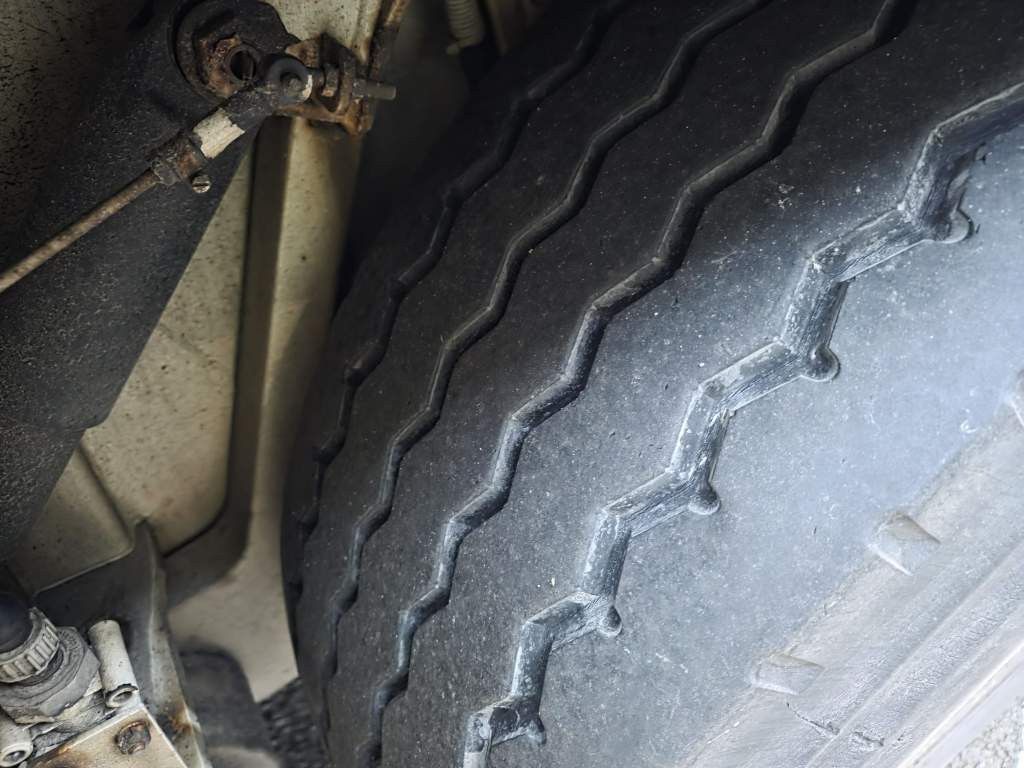 Fahrzeugabbildung Langendorf Innenlader Glas, Lift, deutsch