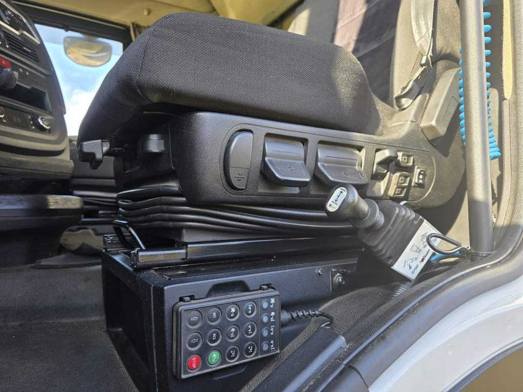 Fahrzeugabbildung Iveco 480 S-Way, Retarder, Klima Automat, 2 Kreis-Hydr