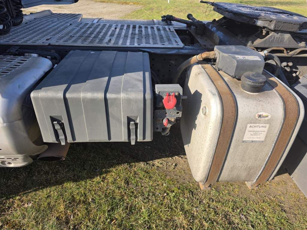 Fahrzeugabbildung Iveco 480 S-Way, Retarder, Klima Automat, 2 Kreis-Hydr