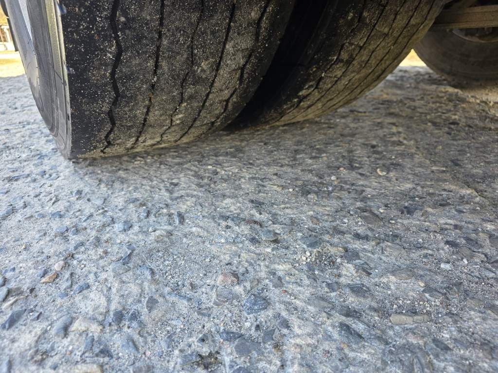 Fahrzeugabbildung Iveco 480 S-Way, Retarder, Klima Automat, 2 Kreis-Hydr