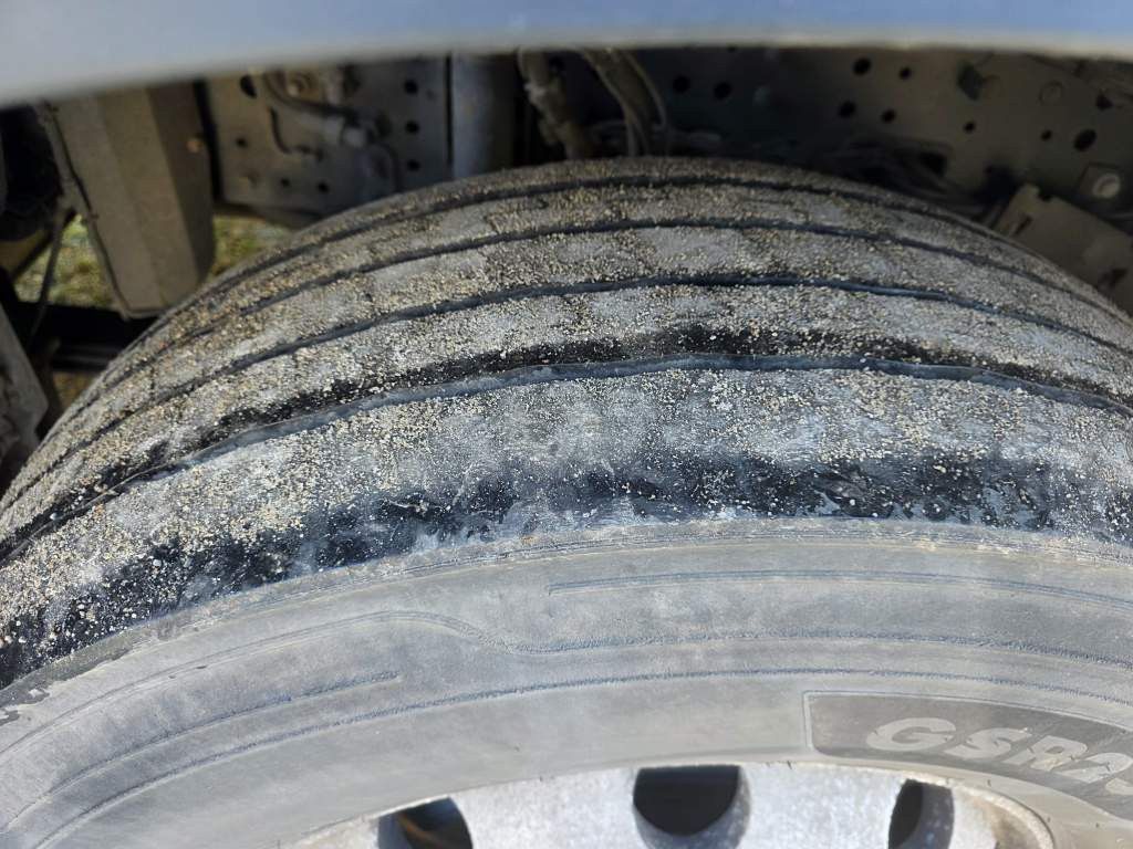 Fahrzeugabbildung Iveco 480 S-Way, Retarder, Klima Automat, 2 Kreis-Hydr