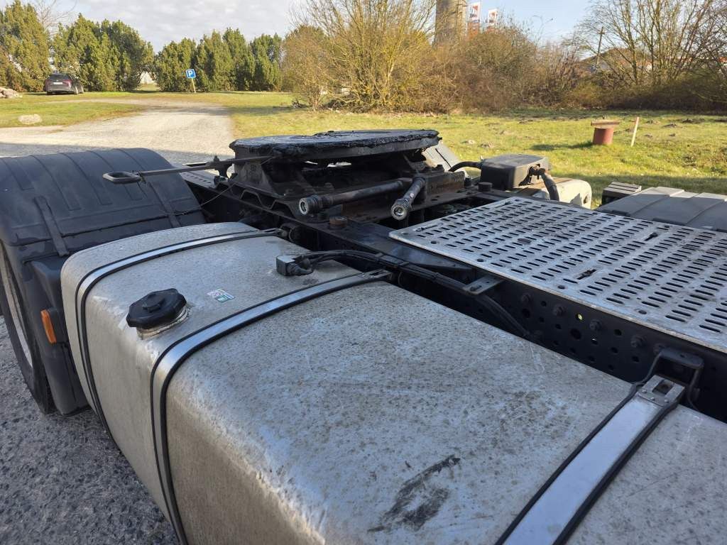 Fahrzeugabbildung Iveco 480 S-Way, Retarder, Klima Automat, 2 Kreis-Hydr