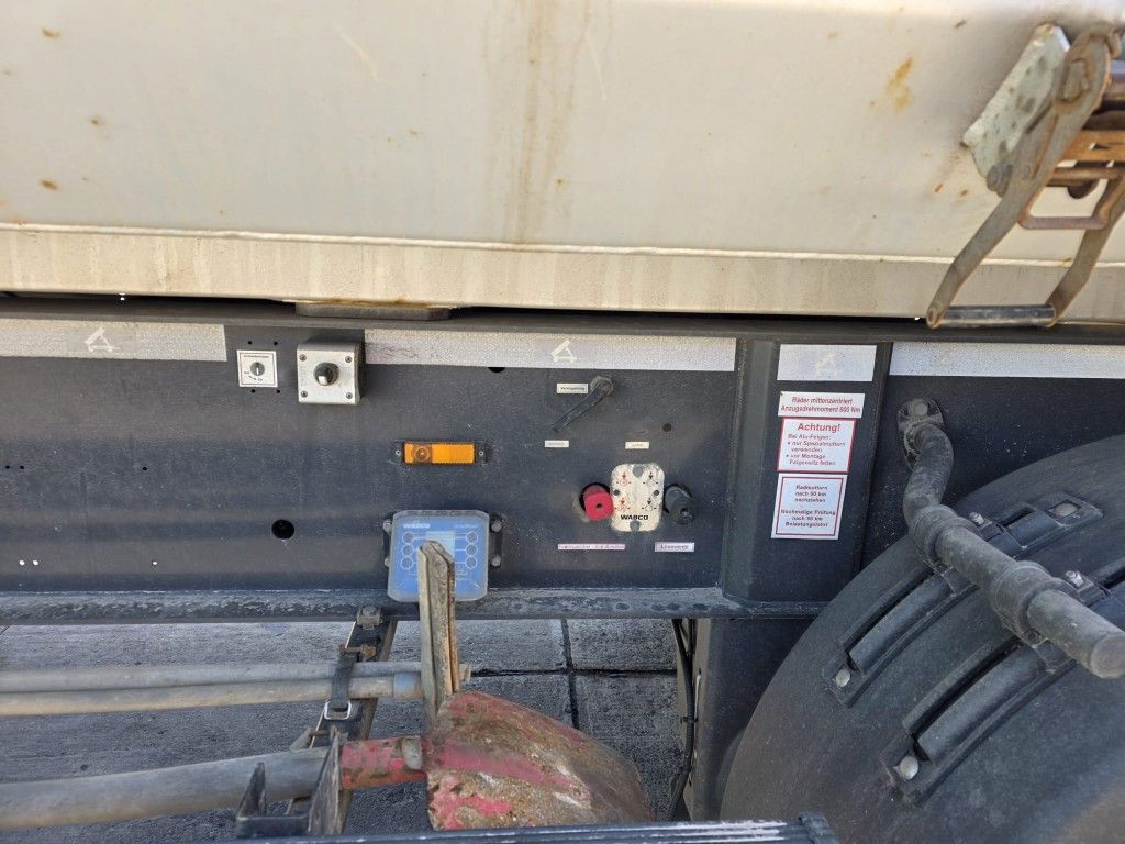 Fahrzeugabbildung Langendorf 53,5 cbm Stahl-/Stahlkipper, Lift, Kornschieber