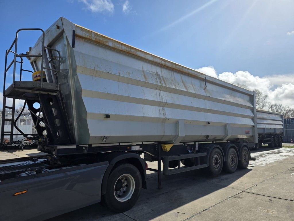 Fahrzeugabbildung Langendorf 53,5 cbm Stahl-/Stahlkipper, Lift, Kornschieber