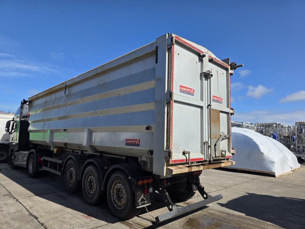 Fahrzeugabbildung Langendorf 53,5 cbm Stahl-/Stahlkipper, Lift, Kornschieber