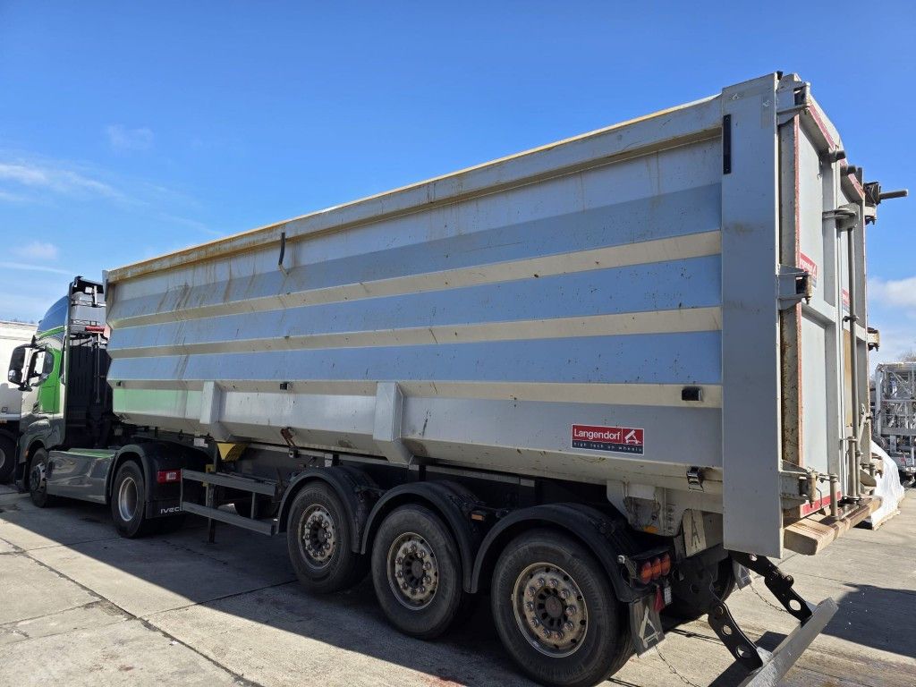 Fahrzeugabbildung Langendorf 53,5 cbm Stahl-/Stahlkipper, Lift, Kornschieber