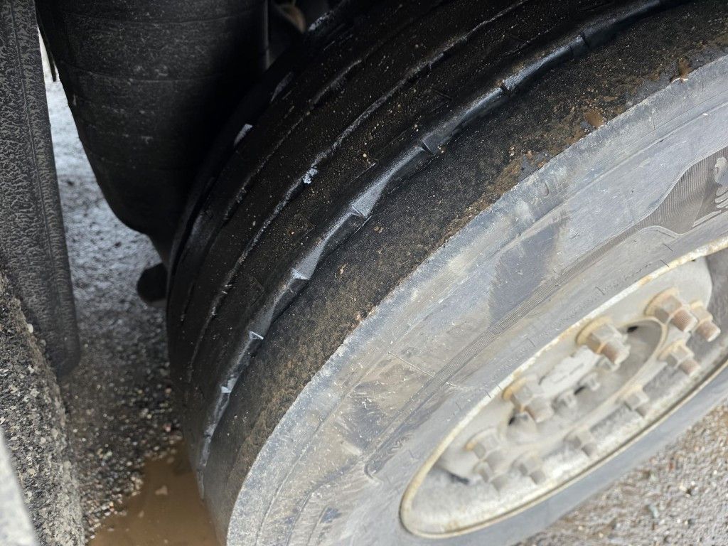 Fahrzeugabbildung Schmitz Cargobull Tiefkühler, 3 Kammern, Lift, LBW, SCB*S3B