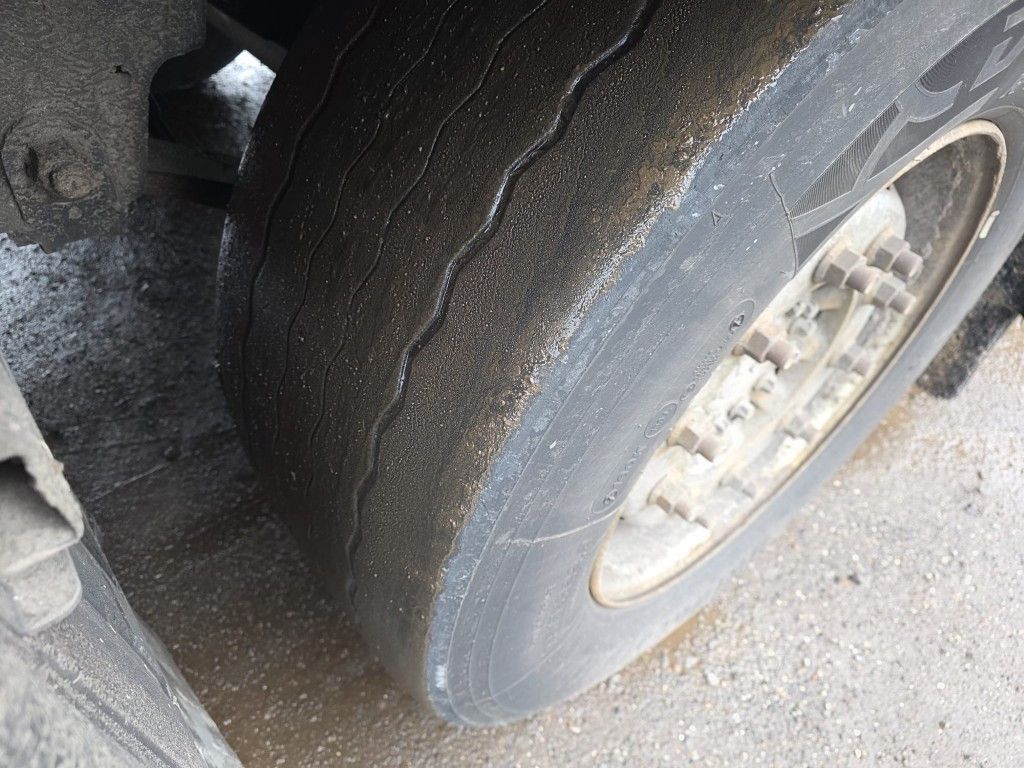 Fahrzeugabbildung Schmitz Cargobull Tiefkühler, 3 Kammern, Lift, LBW, SCB*S3B