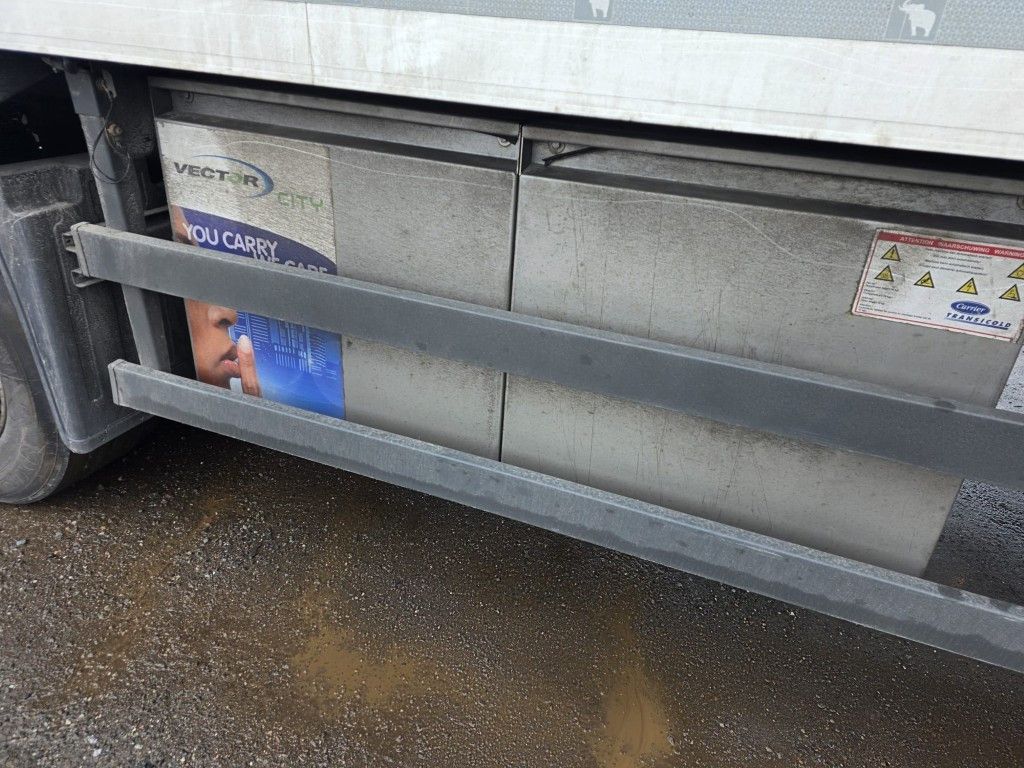 Fahrzeugabbildung Schmitz Cargobull Tiefkühler, 3 Kammern, Lift, LBW, SCB*S3B