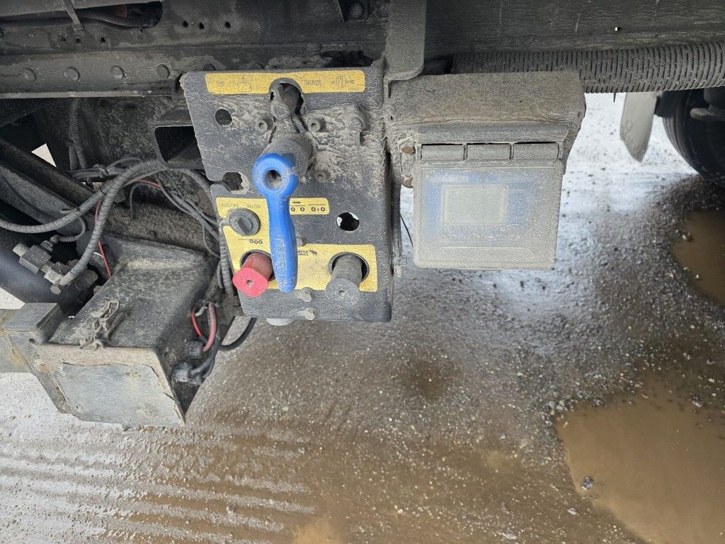 Fahrzeugabbildung Schmitz Cargobull Tiefkühler, 3 Kammern, Lift, LBW, SCB*S3B