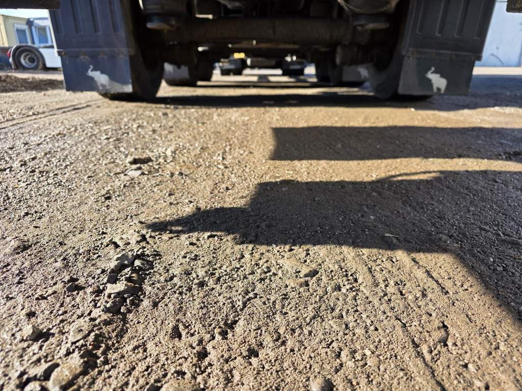 Fahrzeugabbildung Schmitz Cargobull Carrier 1950 MT,3 Kammern mit Tor,Ladebordw.3 To