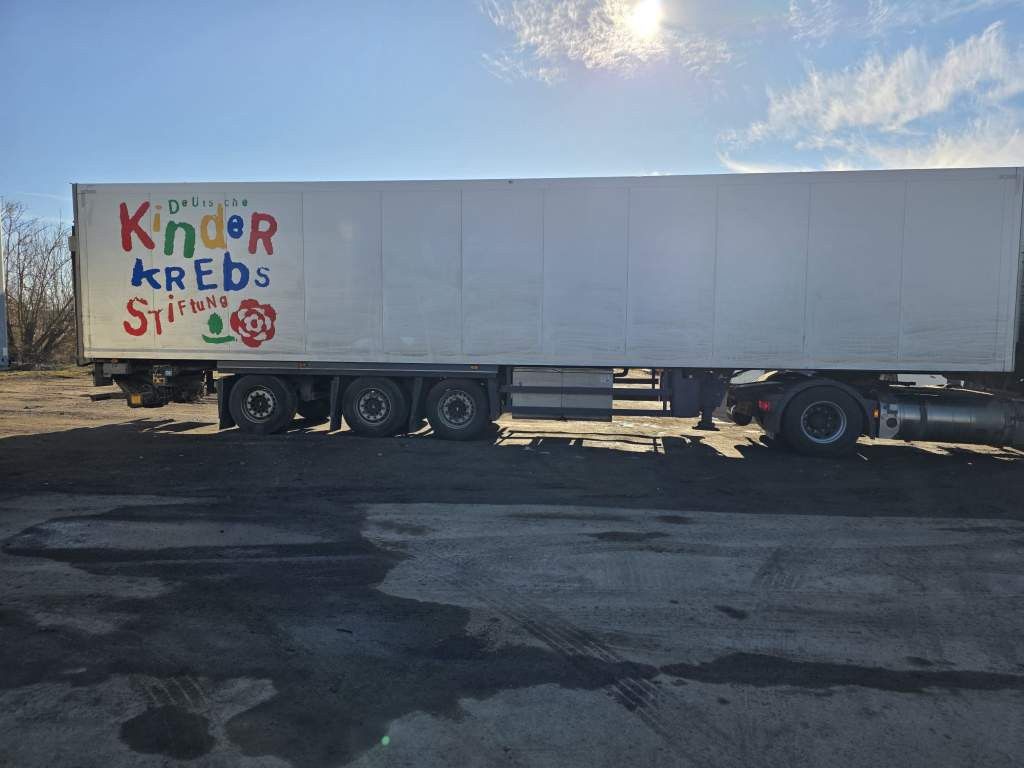 Fahrzeugabbildung Schmitz Cargobull Carrier 1950 MT,3 Kammern mit Tor,Ladebordw.3 To