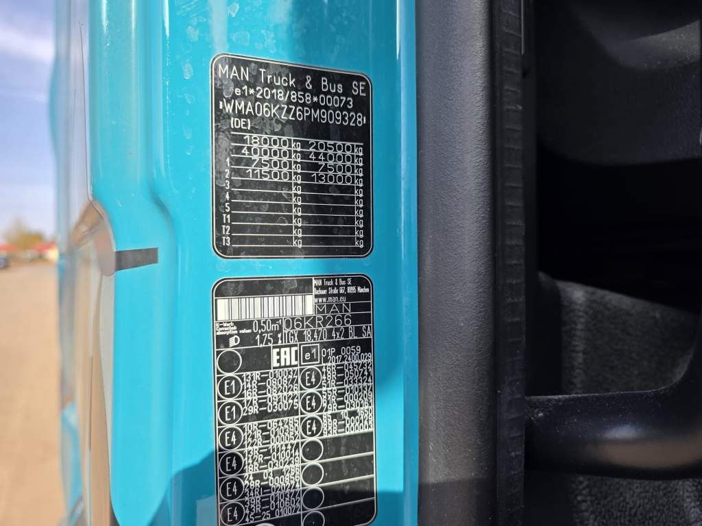 Fahrzeugabbildung MAN 18.470 TGX XXL, Kompressor+2 Kreishydraulik,Reta