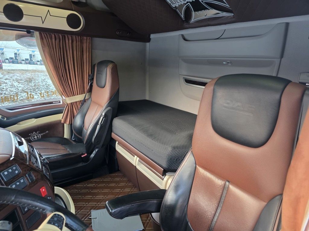 Fahrzeugabbildung DAF XF 530 SSC LL ZF Intarder, Leder, Standklima