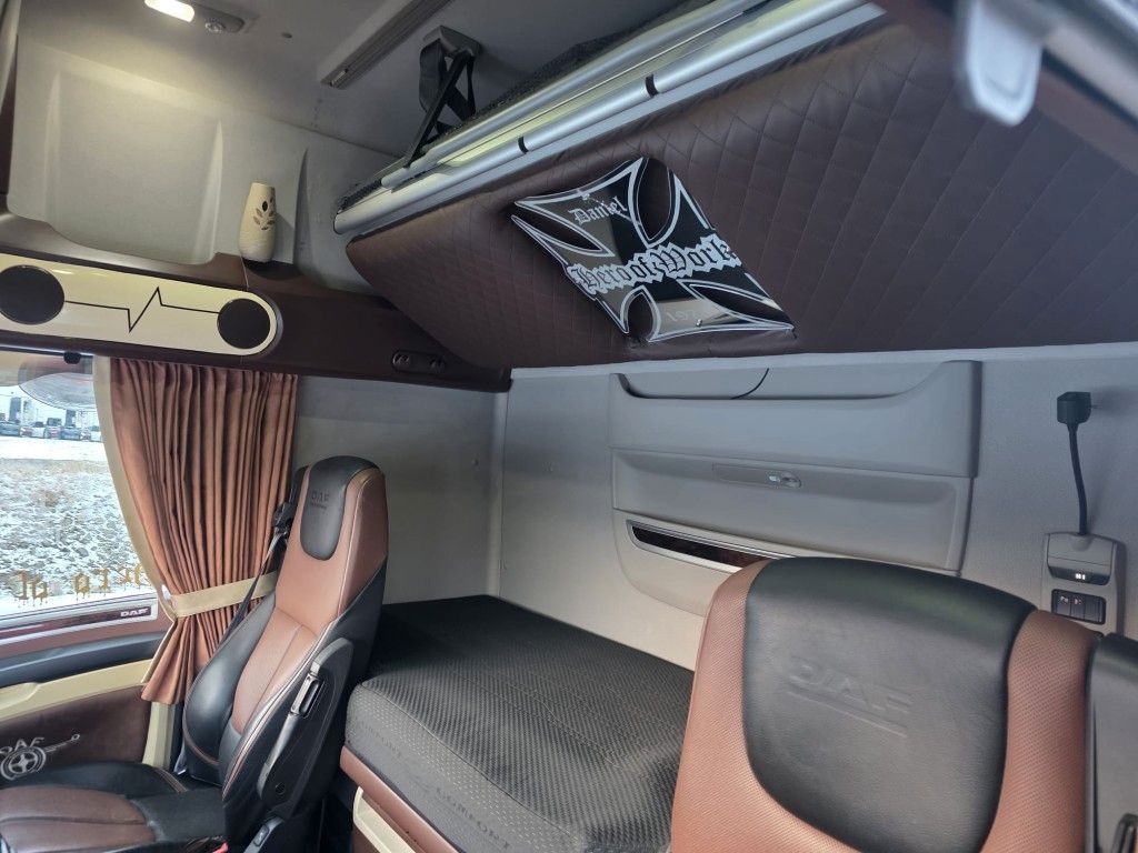 Fahrzeugabbildung DAF XF 530 SSC LL ZF Intarder, Leder, Standklima