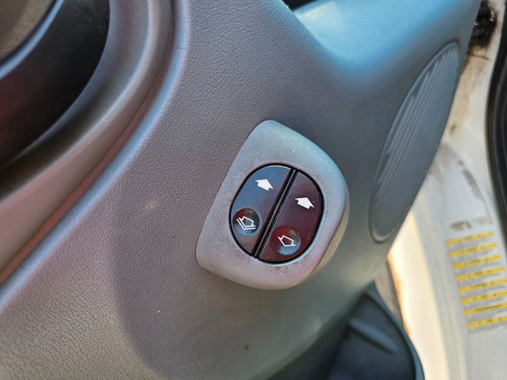 Fahrzeugabbildung Ford Transit Trend 17 Sitzer