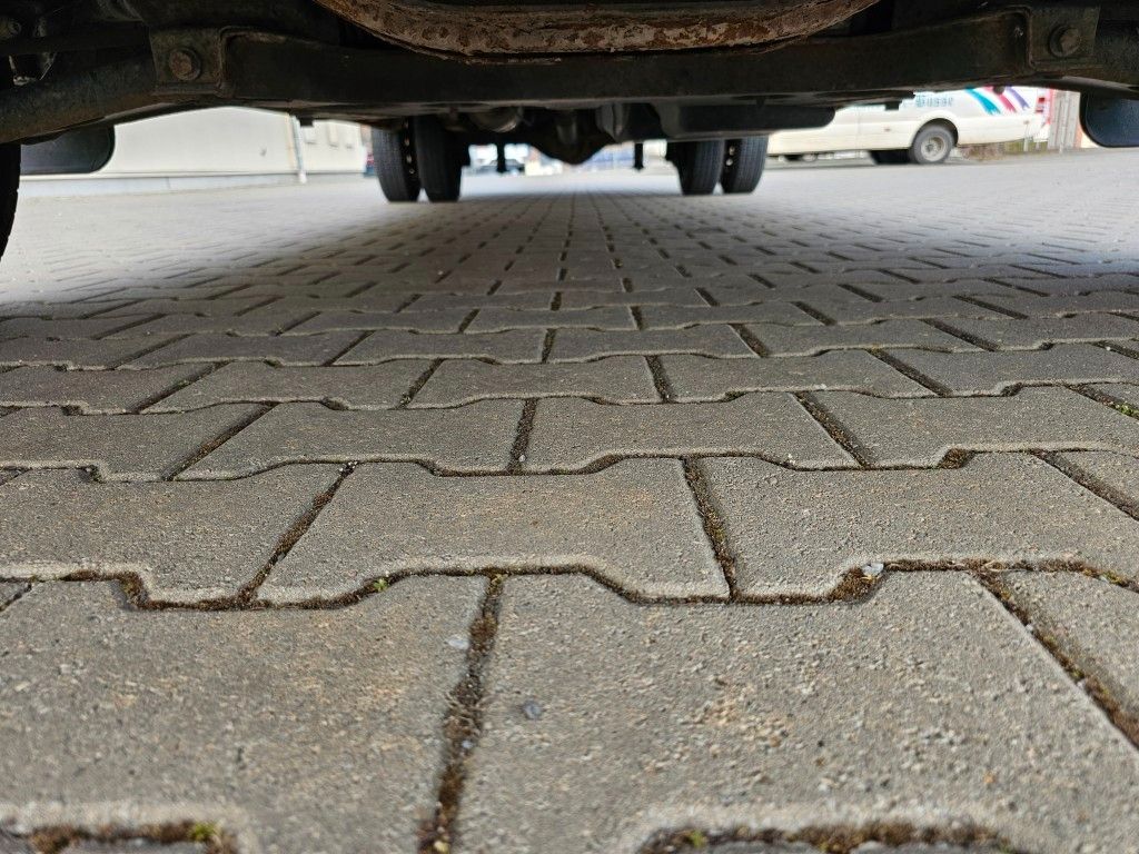 Fahrzeugabbildung Ford Transit Trend 17 Sitzer