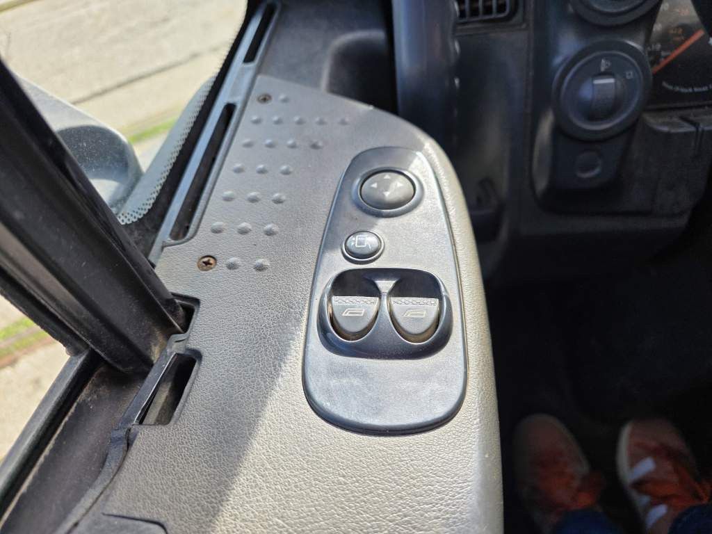 Fahrzeugabbildung Iveco AD260T45 6x4 3-Seitenkipper + Winterdienstvorr.