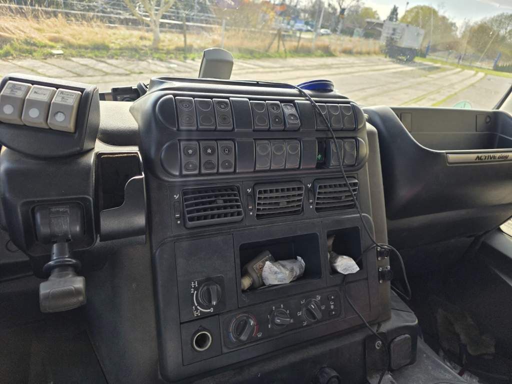 Fahrzeugabbildung Iveco AD260T45 6x4 3-Seitenkipper + Winterdienstvorr.