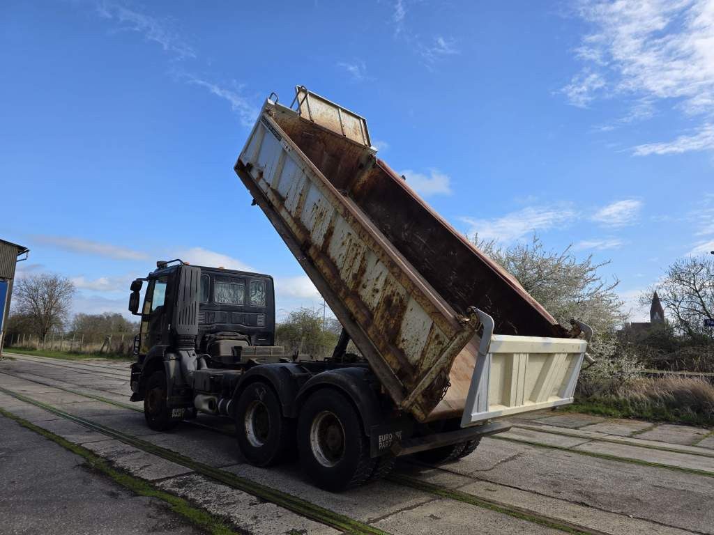 Fahrzeugabbildung Iveco AD260T45 6x4 3-Seitenkipper + Winterdienstvorr.