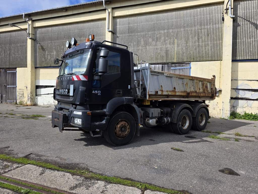 Fahrzeugabbildung Iveco AD260T45 6x4 3-Seitenkipper + Winterdienstvorr.