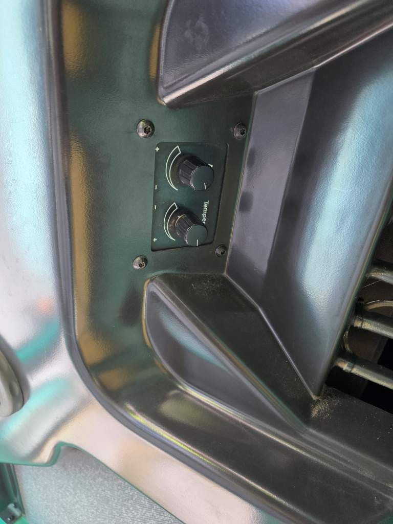 Fahrzeugabbildung Unimog U5000 4x4 Chassis, Standklima, 4374/45