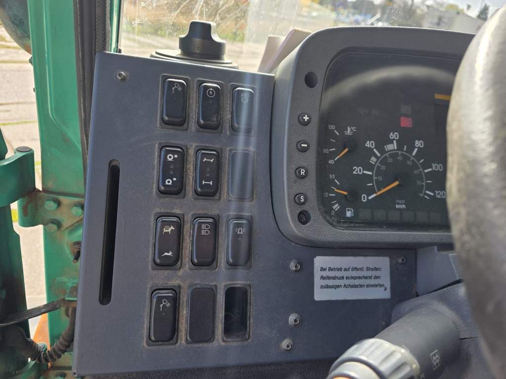 Fahrzeugabbildung Unimog U5000 4x4 Chassis, Standklima, 4374/45