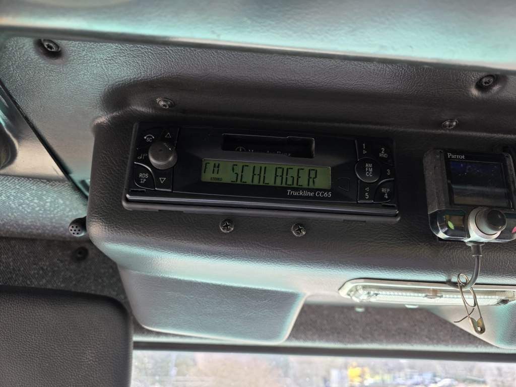 Fahrzeugabbildung Unimog U5000 4x4 Chassis, Standklima, 4374/45