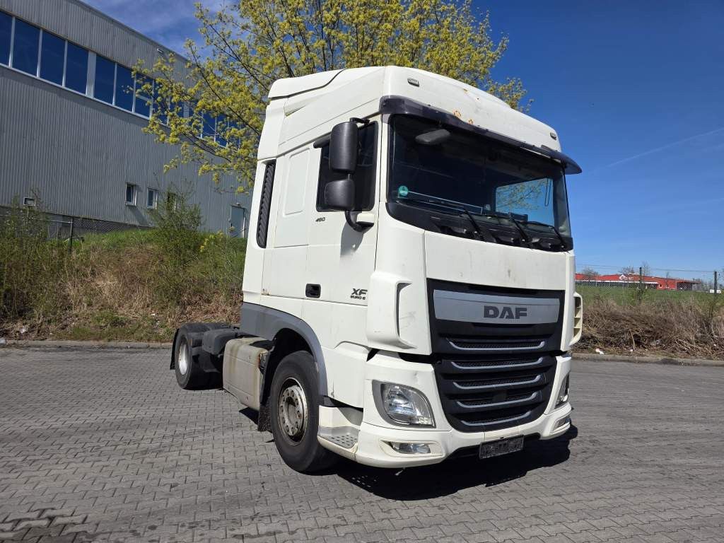 Fahrzeugabbildung DAF XF 460 SC Stand, ZF Intarder,keine Fehlermeldung