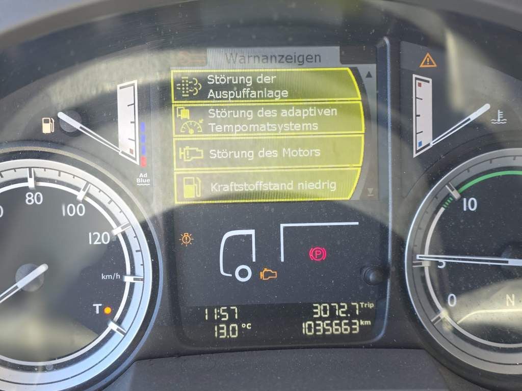 Fahrzeugabbildung DAF XF 460 Standard + Krone Gardine Coiler Standard