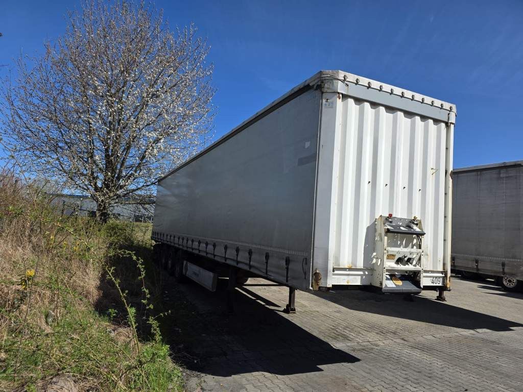 Fahrzeugabbildung DAF XF 460 Standard + Krone Gardine Coiler Standard