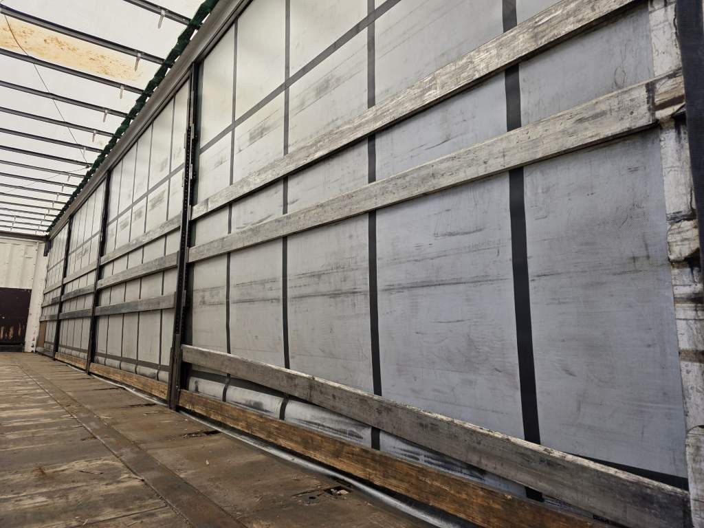 Fahrzeugabbildung DAF XF 460 Standard + Krone Gardine Coiler Standard