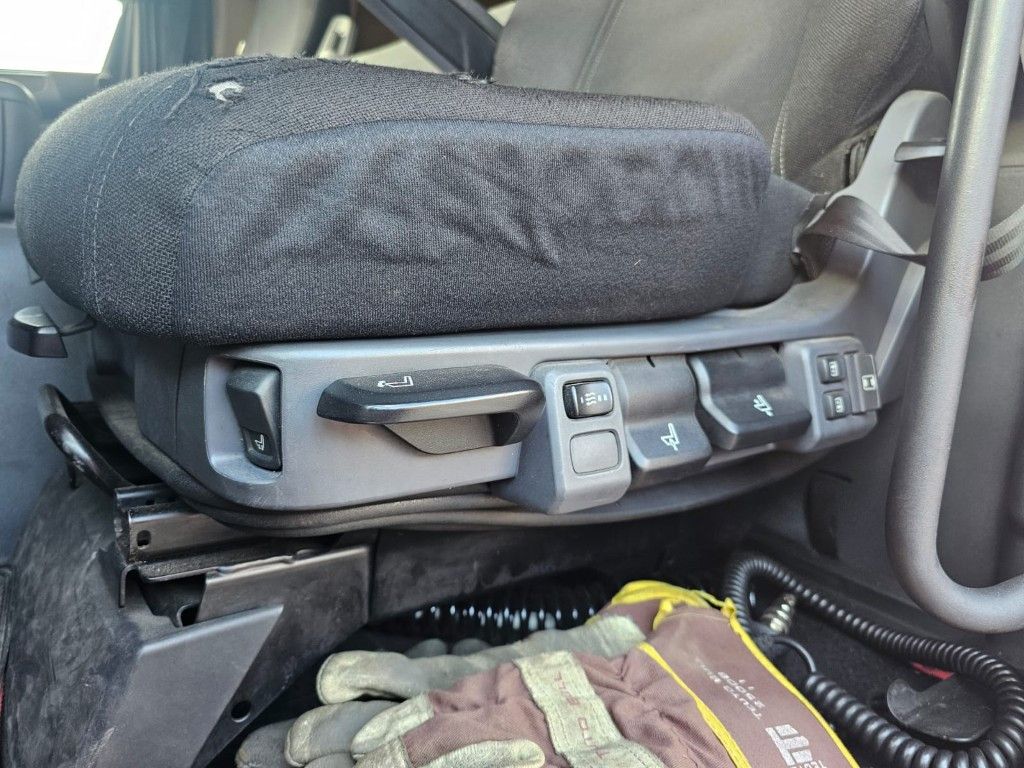 Fahrzeugabbildung Scania G410 Volumen, Edscha, Hubdach+Tandemhänger