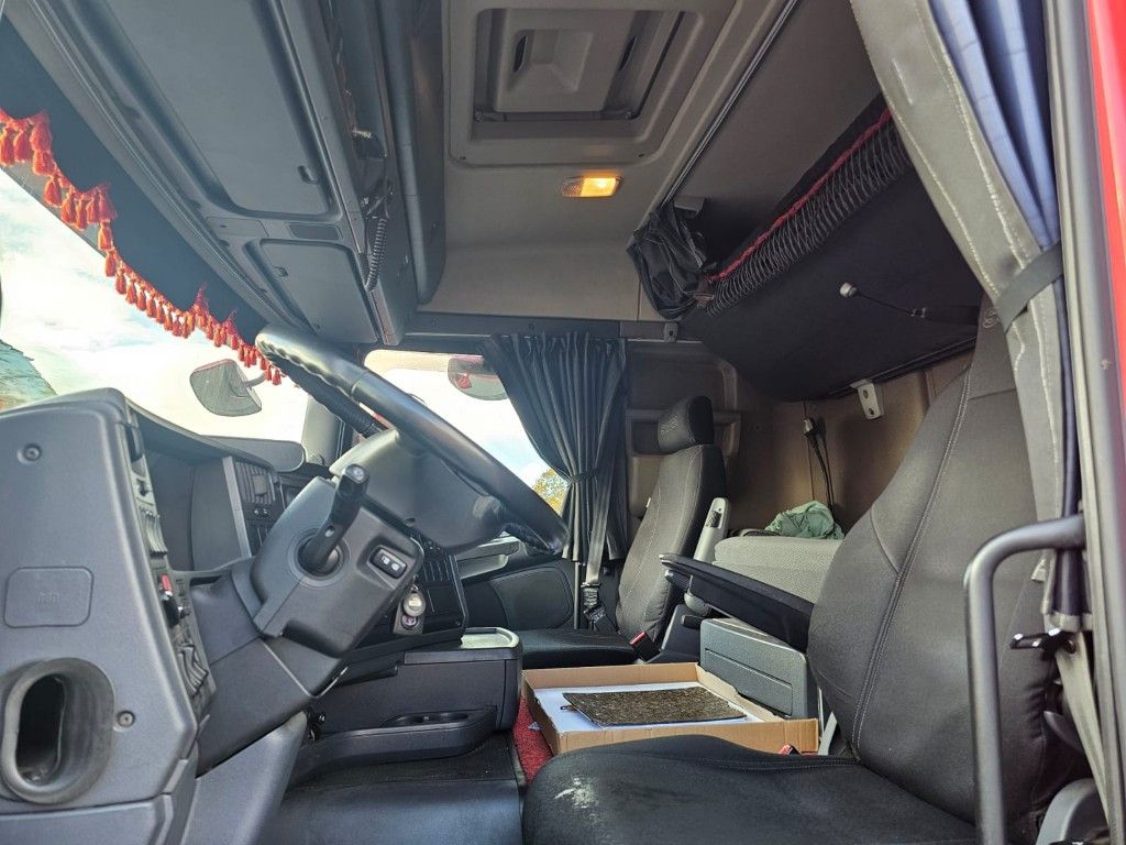 Fahrzeugabbildung Scania G410 Volumen, Edscha, Hubdach+Tandemhänger