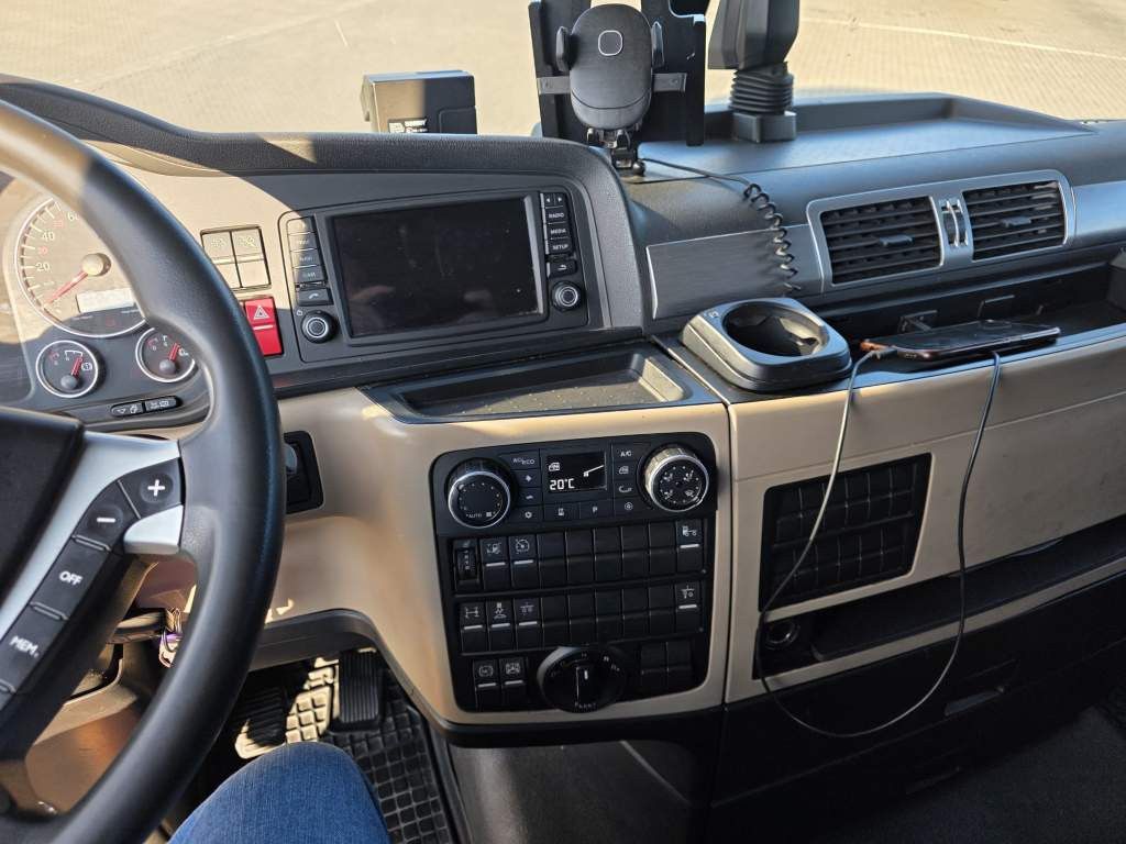 Fahrzeugabbildung MAN 18.500 TGX, Standklima, Euro 6m Standard