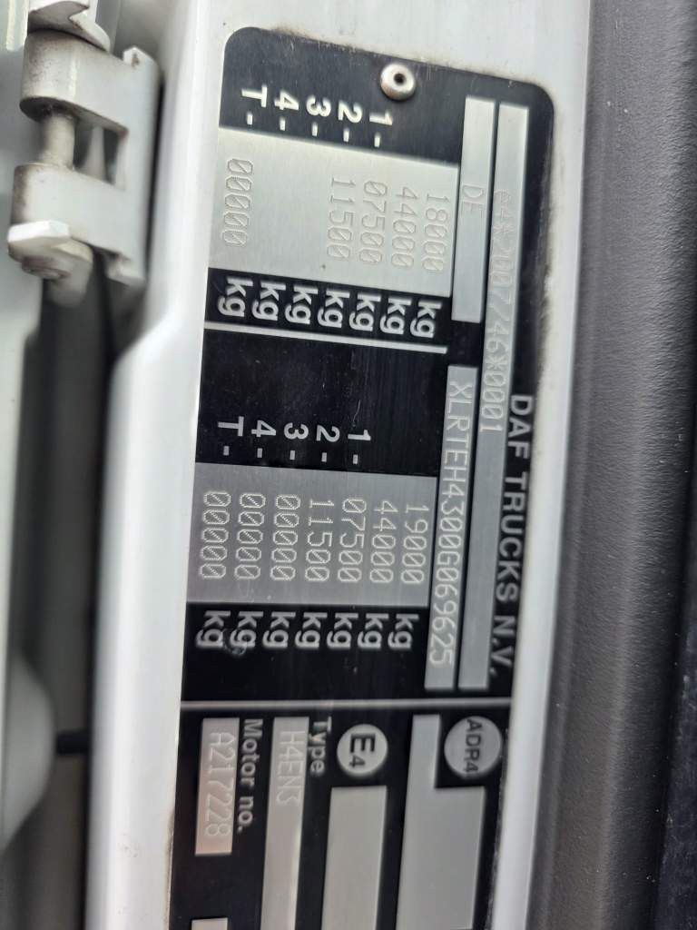 Fahrzeugabbildung DAF XF 460 SSC LL Standklima, Euro 6