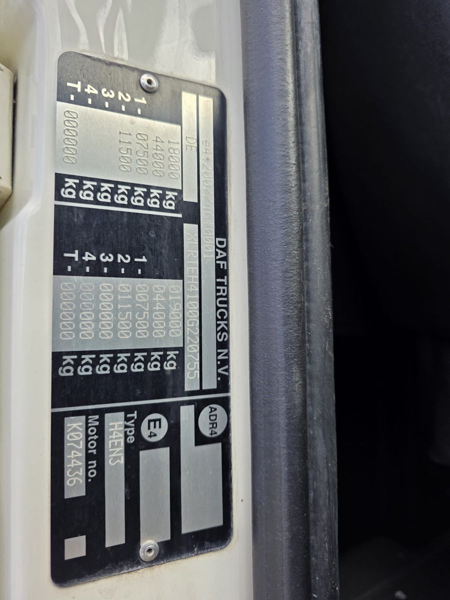 Fahrzeugabbildung DAF XF 450 LL SSC, Standklima, Feuerlöschkästen