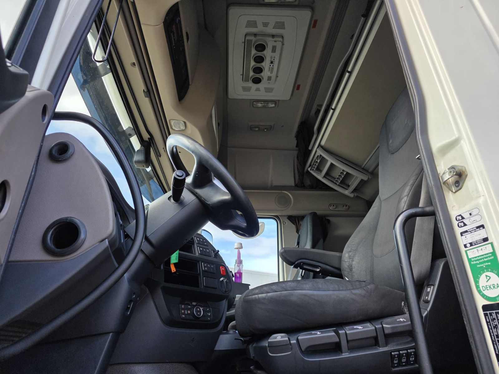 Fahrzeugabbildung DAF XF 450 LL SSC, Standklima, Feuerlöschkästen