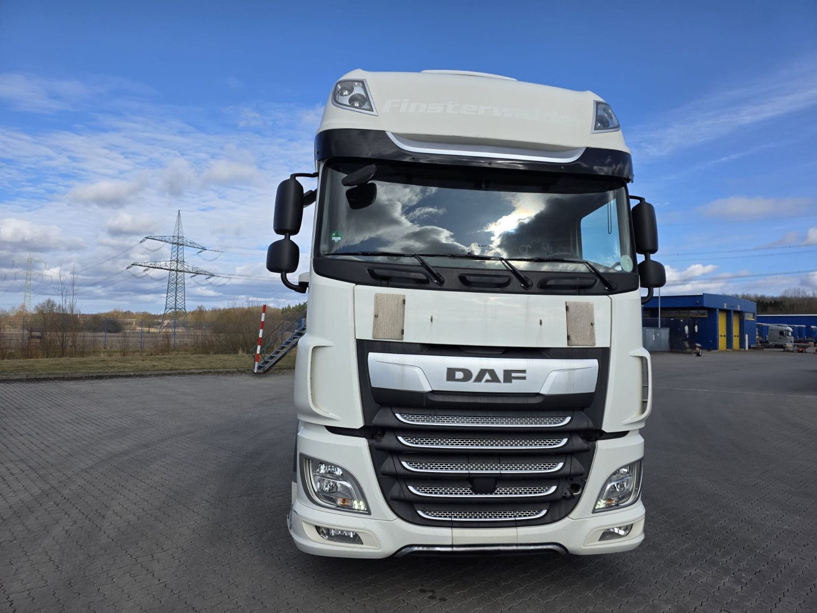 Fahrzeugabbildung DAF XF 450 LL SSC, Standklima, Feuerlöschkästen