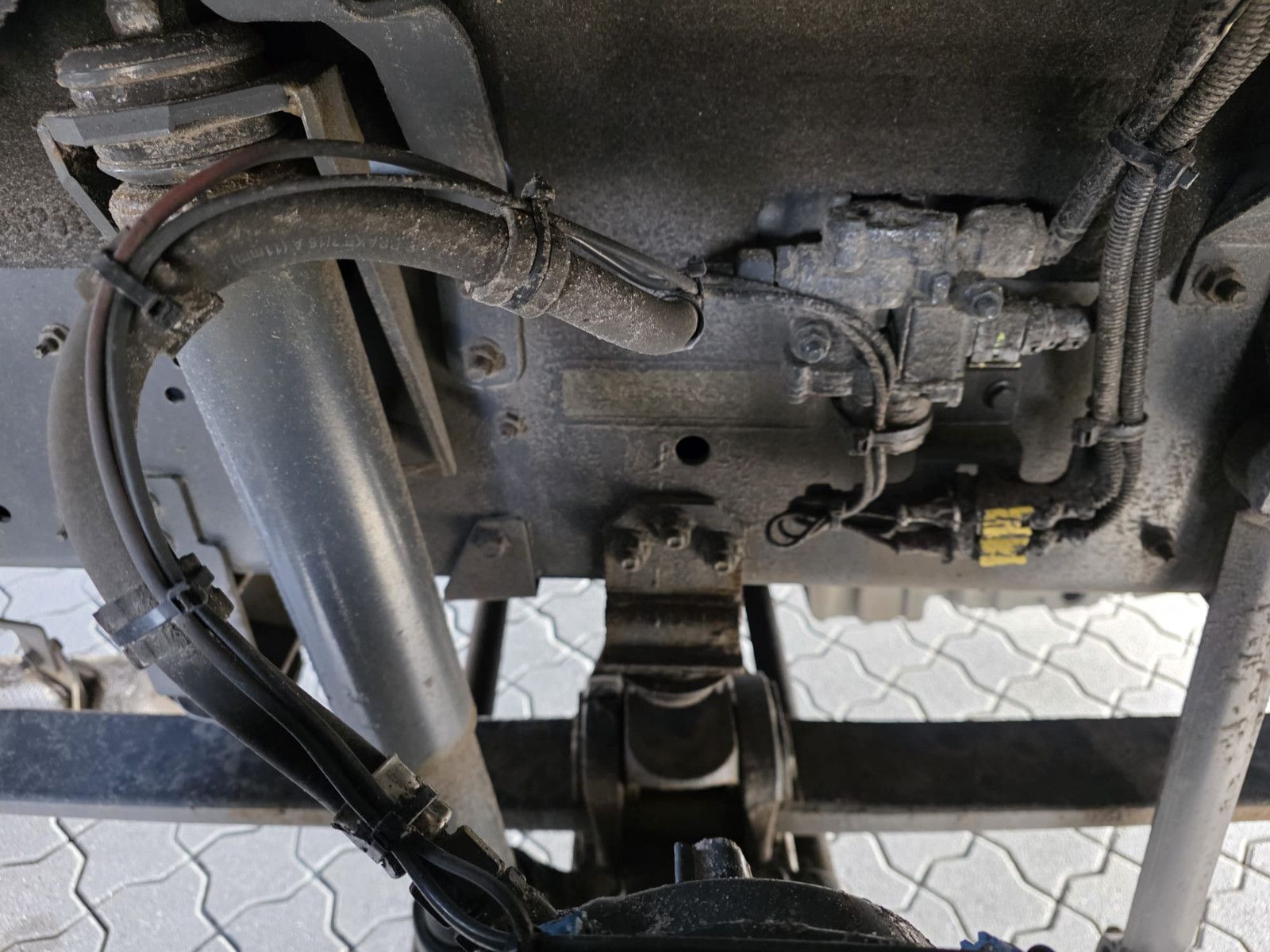 Fahrzeugabbildung DAF XF 450 LL SSC, Standklima, Feuerlöschkästen