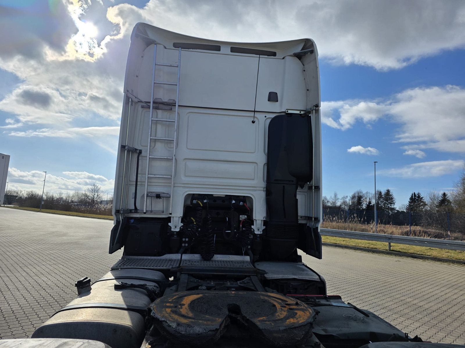 Fahrzeugabbildung DAF XF 450 LL SSC, Standklima, Feuerlöschkästen