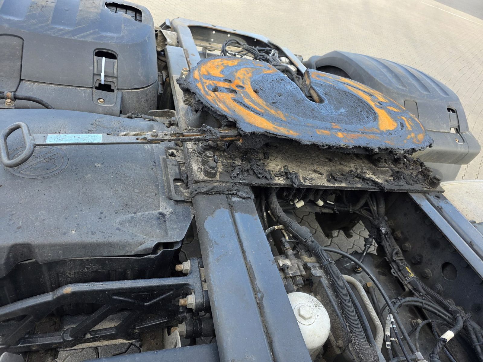 Fahrzeugabbildung DAF XF 450 LL SSC, Standklima, Feuerlöschkästen