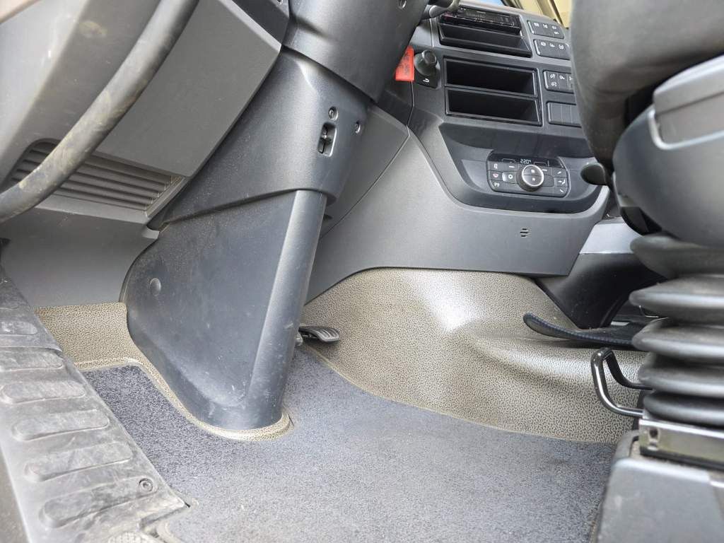 Fahrzeugabbildung DAF XF 450 LL SSC, Standklima, Feuerlöschkästen