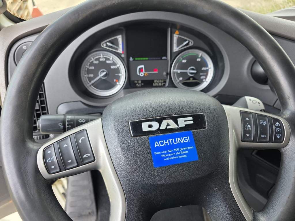 Fahrzeugabbildung DAF XF 450 LL SSC, Standklima, Feuerlöschkästen