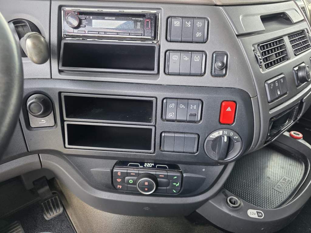 Fahrzeugabbildung DAF XF 450 LL SSC, Standklima, Feuerlöschkästen