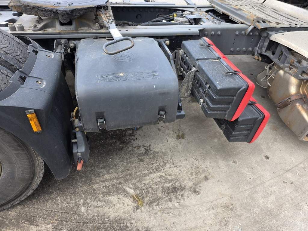 Fahrzeugabbildung DAF XF 450 LL SSC, Standklima, Feuerlöschkästen