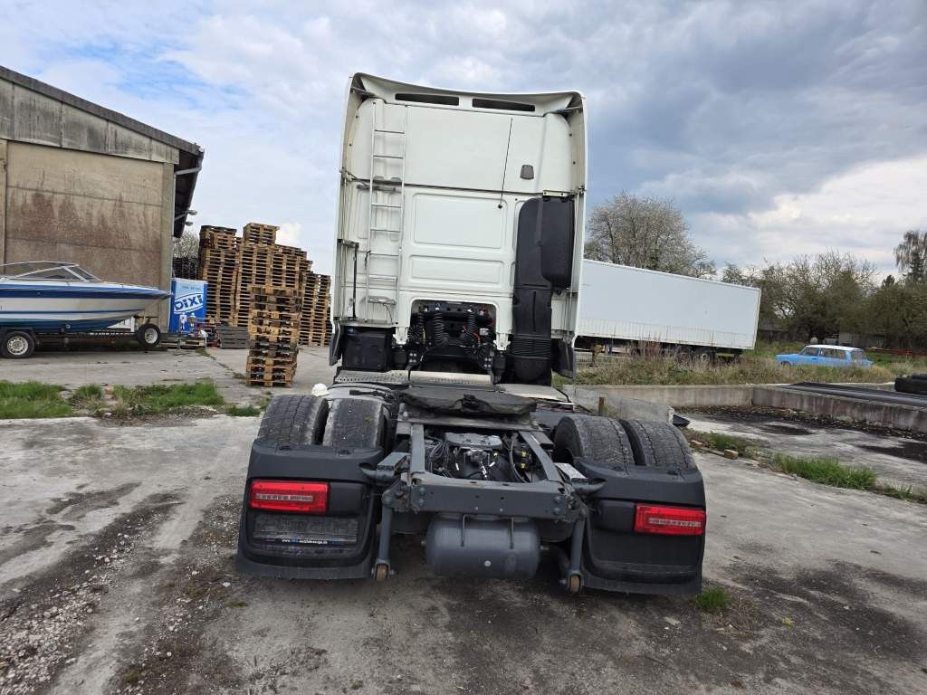 Fahrzeugabbildung DAF XF 450 LL SSC, Standklima, Feuerlöschkästen