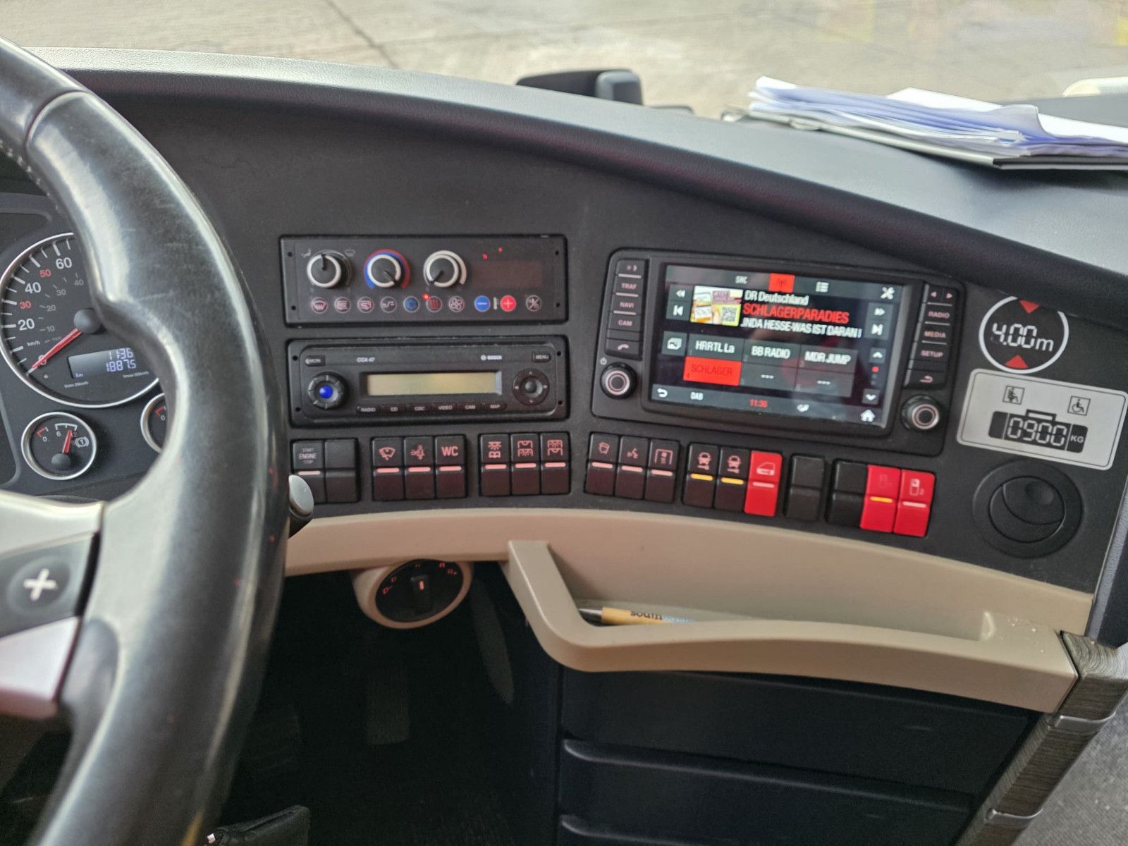 Fahrzeugabbildung Neoplan Skyliner,81+1+1,Hochdruckkühler neu  ZF Intarder