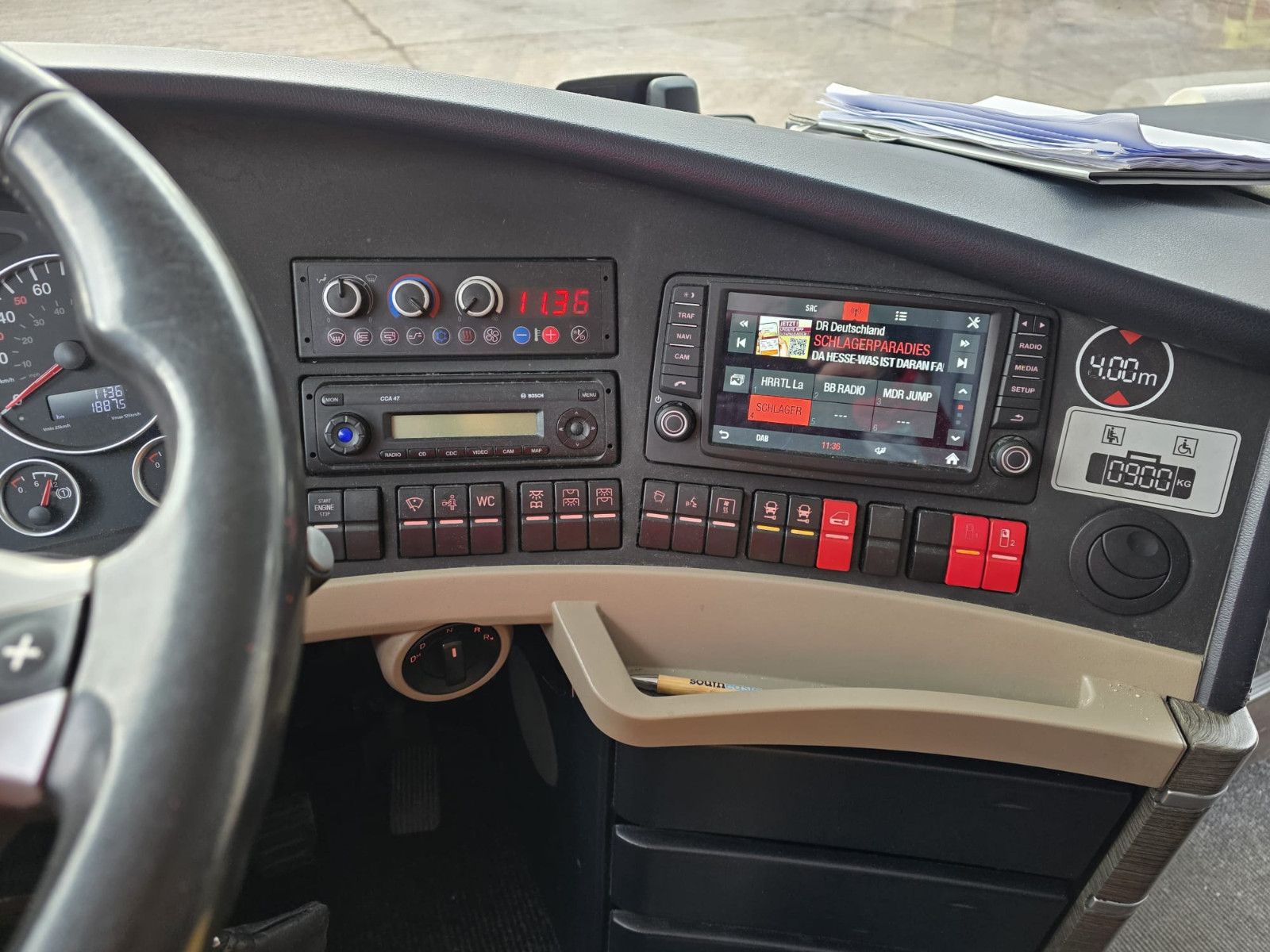 Fahrzeugabbildung Neoplan Skyliner,81+1+1,Hochdruckkühler neu  ZF Intarder