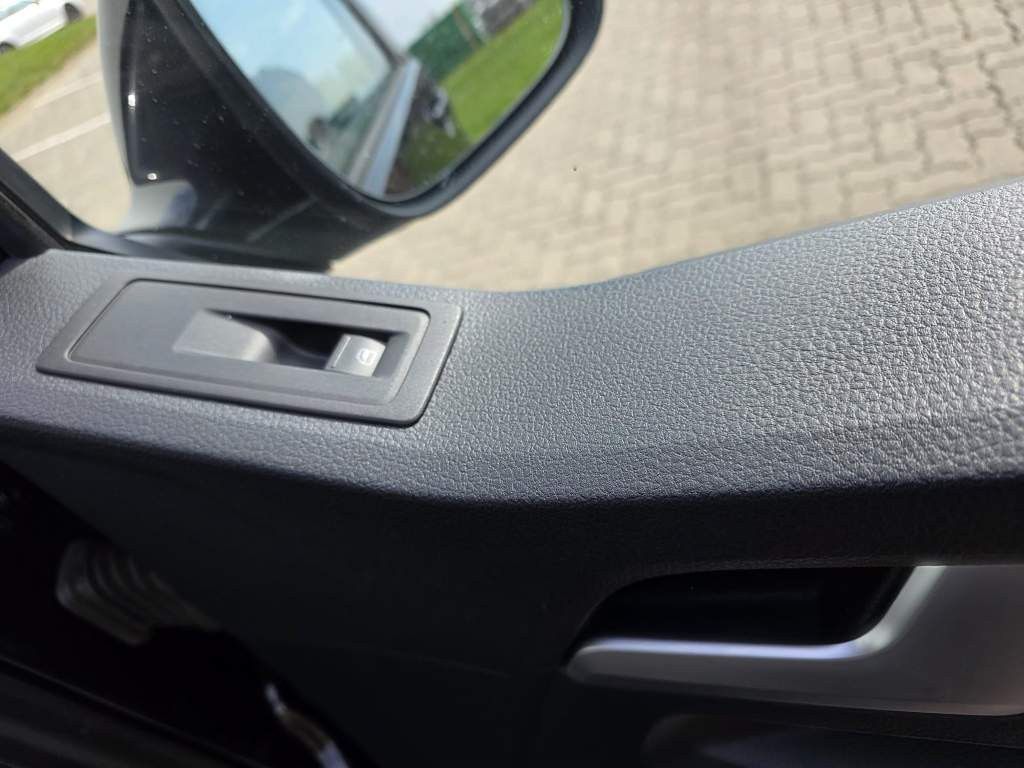 Fahrzeugabbildung Volkswagen T6 Caravelle,9 Sitzer,langer Radts.,Mwst. auswb.